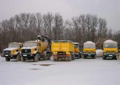 camions sous la neige