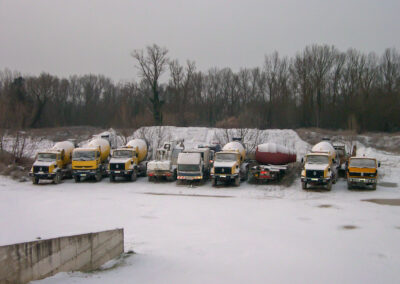 camions sous la neige