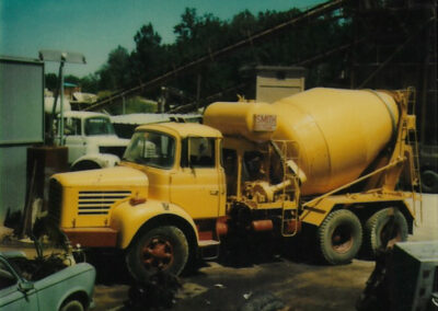 camions boules béton