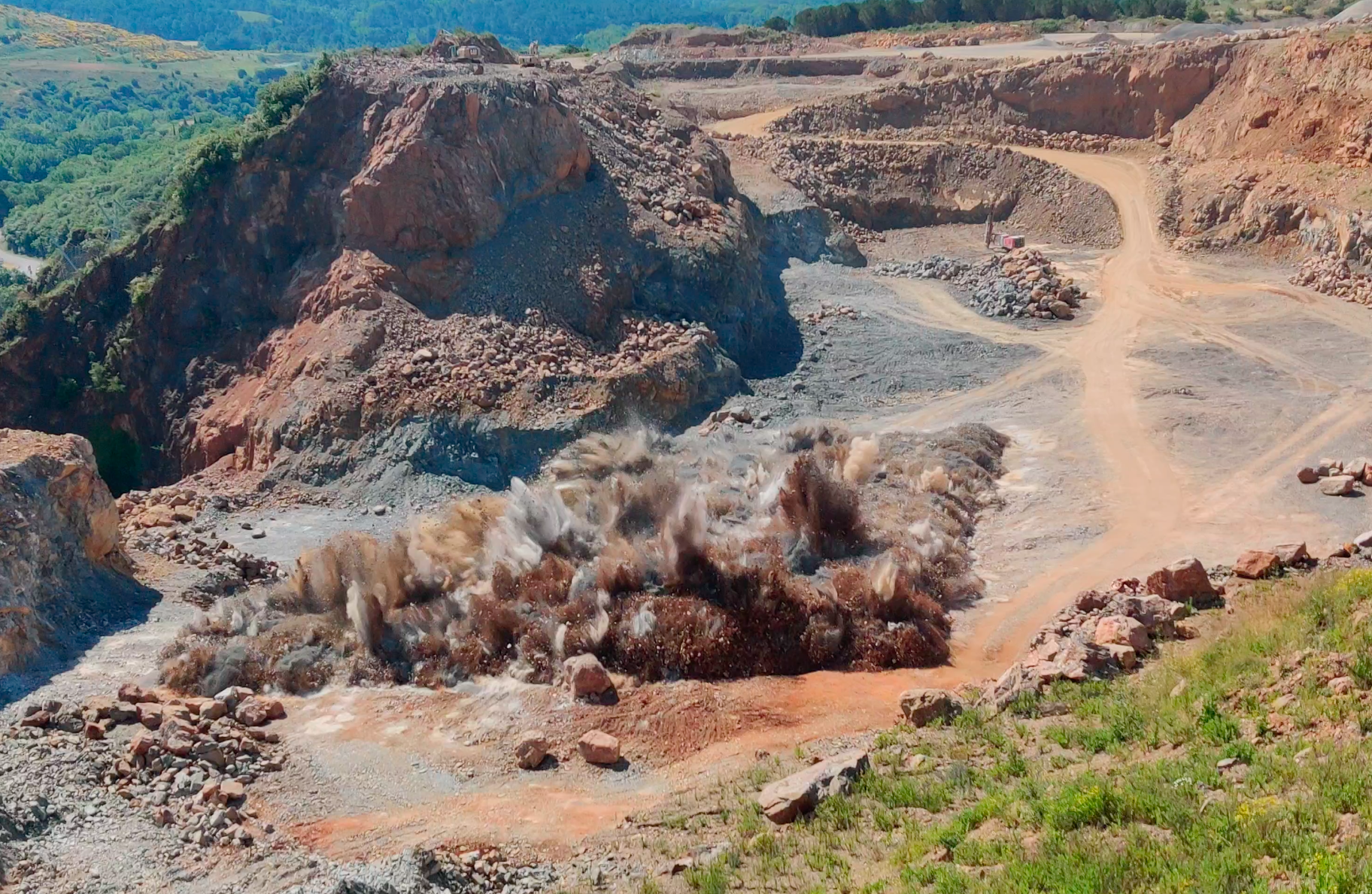 Tir de mines - carrière de la caunette Lastours